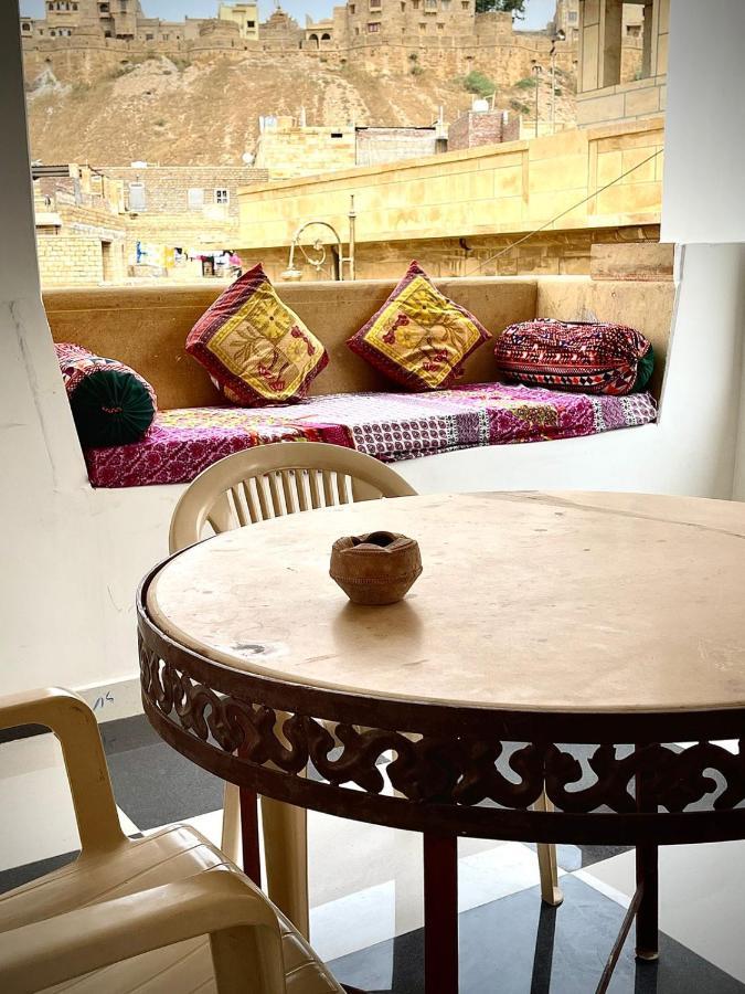 Hotel Sallu Safari ジャイサルメール エクステリア 写真