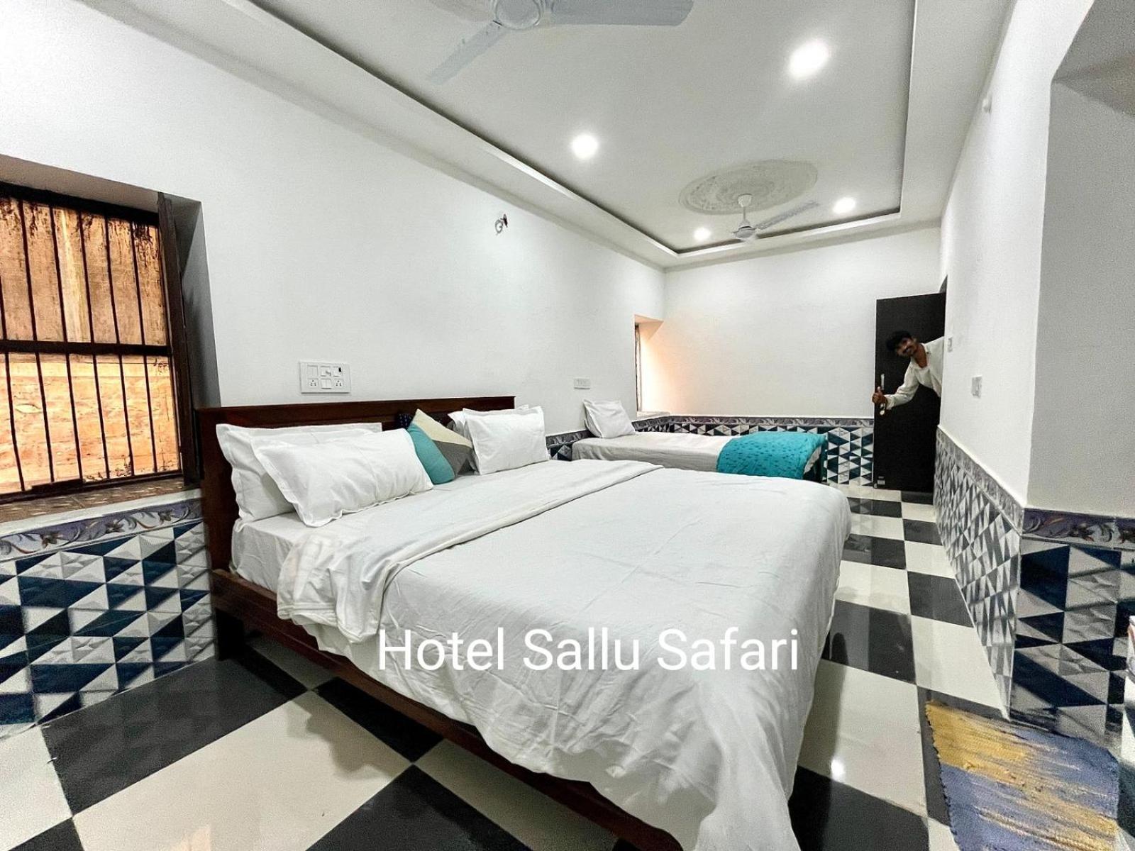 Hotel Sallu Safari ジャイサルメール エクステリア 写真
