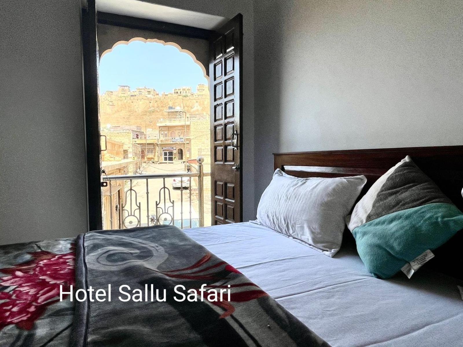 Hotel Sallu Safari ジャイサルメール エクステリア 写真