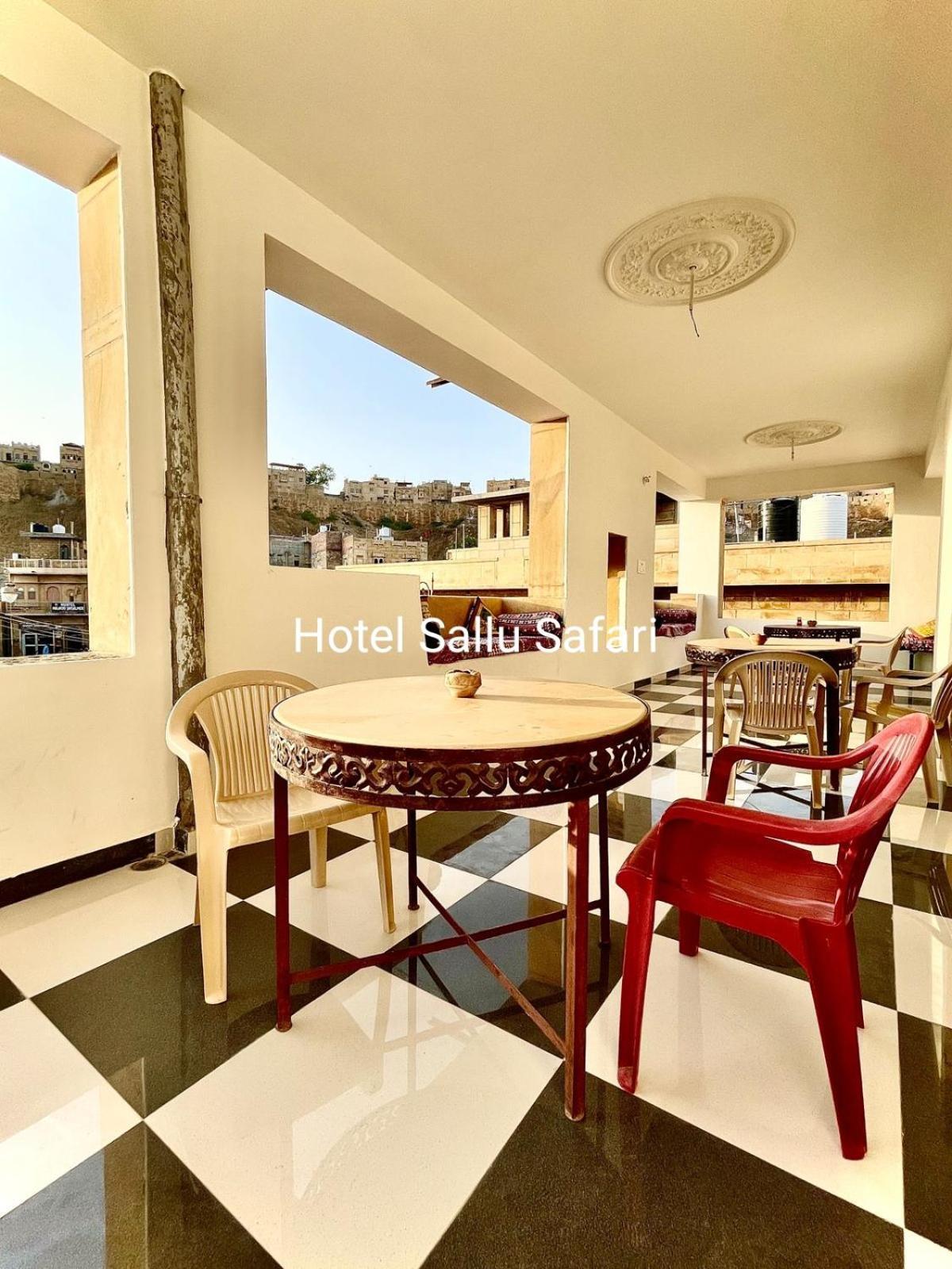 Hotel Sallu Safari ジャイサルメール エクステリア 写真
