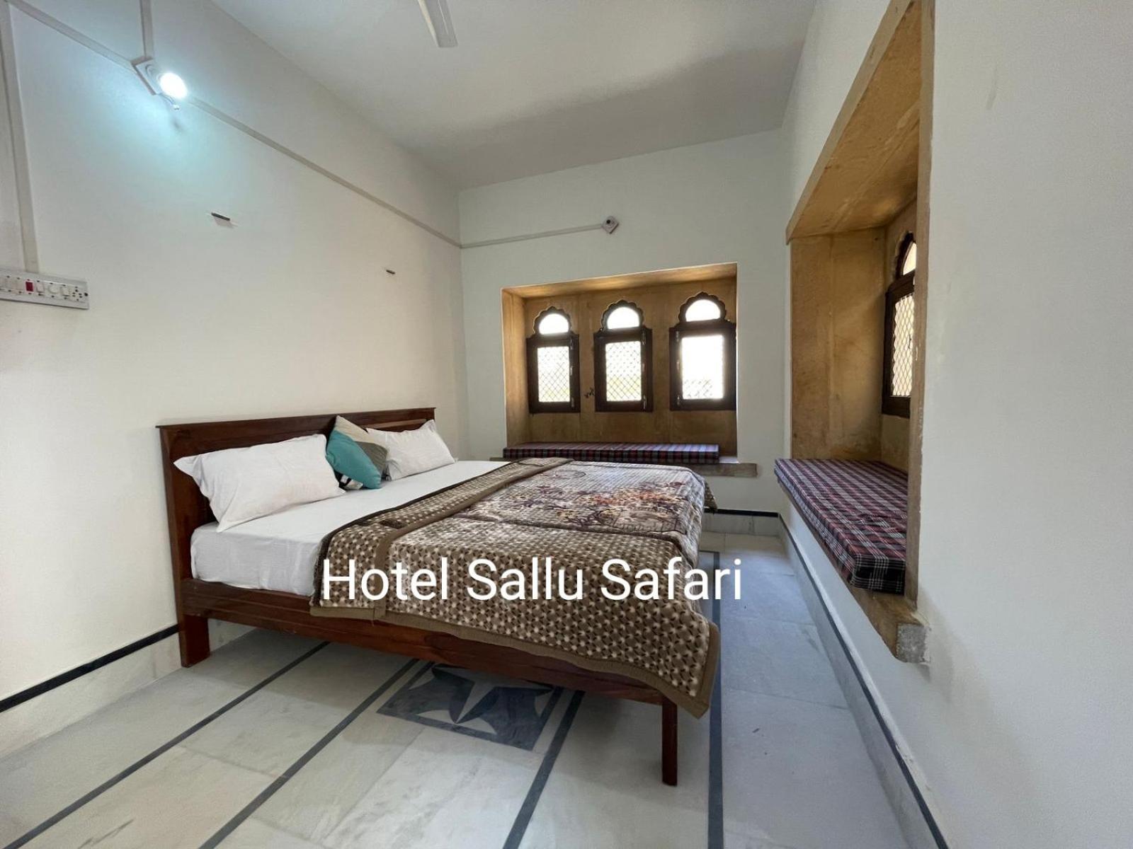 Hotel Sallu Safari ジャイサルメール エクステリア 写真